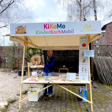 klipklap Infostand K2, Standblende