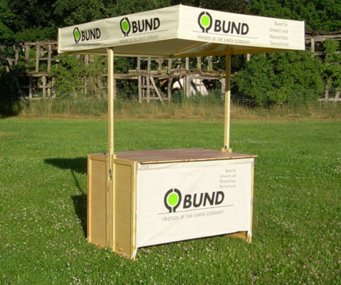 BUND Infostand mit Banner