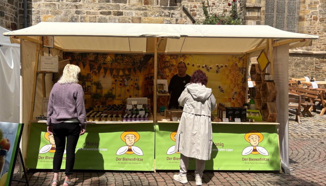 klipklap Marktstände u. Infostände aus Holz